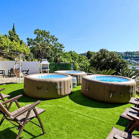 Amazing In With Jacuzzi *